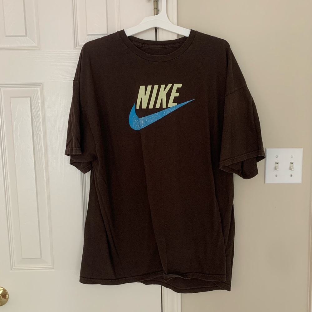 Vintage Y2K Nike Tee